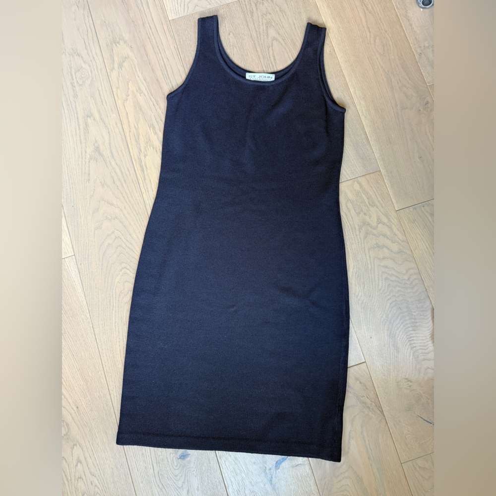 St.John Essentials By Marie Gray Size 8 Knit Sleeveless Black Pullover Dress